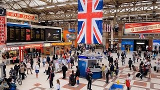 A Walk Through The London Victoria Station London England [upl. by Anwahsar]